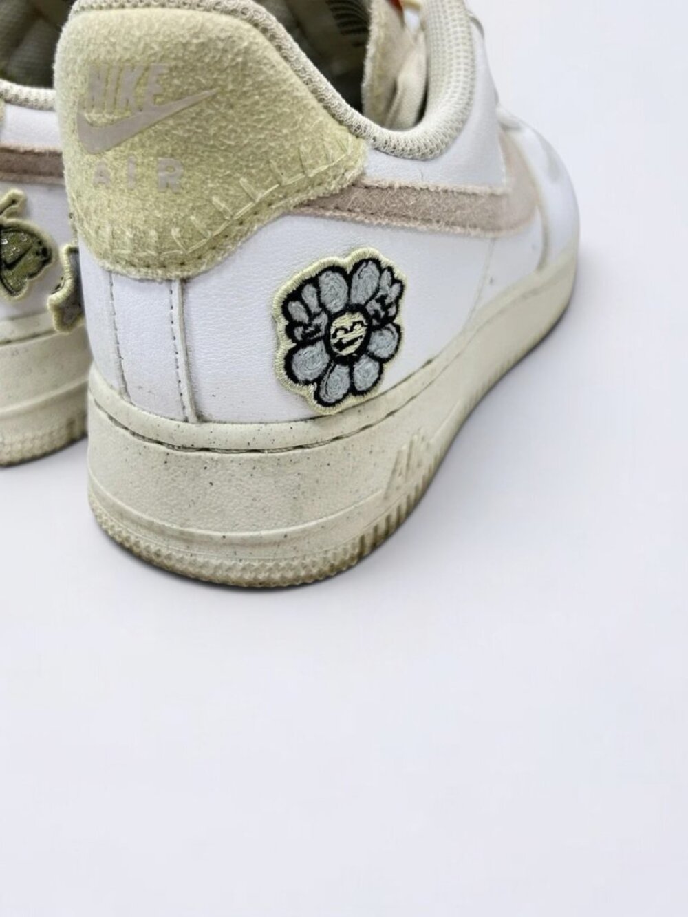 Nike Air Force 1 Low 07 SE Shoes Sneakers Women's 7.5 White Pink Next Nature - Picture 9 of 13